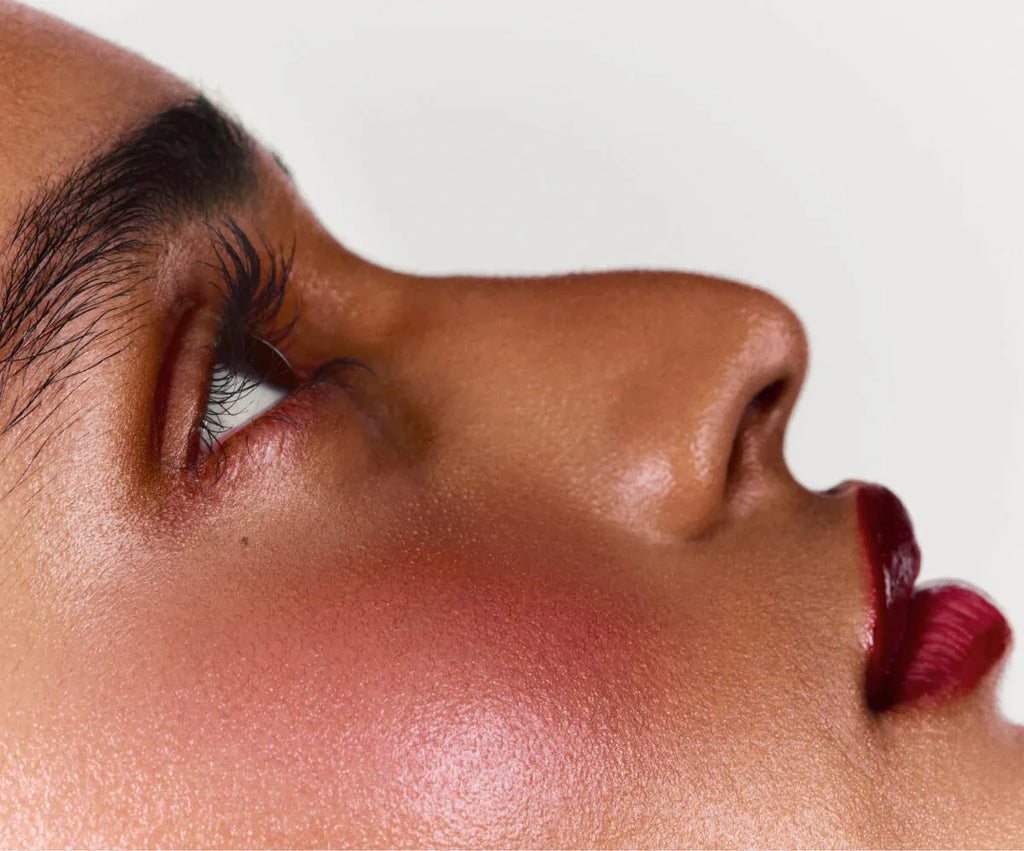 Berry Girl Aesthetic: Why Wine-Red Makeup Is 2025’s Must-Wear Trend